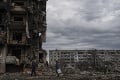 Mariupolské oceliarne Azovstal sú prakticky zničené: Z trosiek vyťahujú preživšich