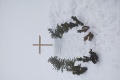 Po 174 dňoch vo Vysokých Tatrách symbolicky ukončili zimnú sezónu: Pochovali lyžu!