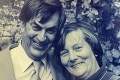 Ann prišla o manžela Petra pred 22 rokmi: Objav v záhrade vdovu dojal k slzám