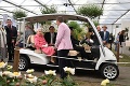 Alžbeta II. navštívila kvetinovú výstavu v Londýne: Panovníčka doslova žiari! Pozrite sa