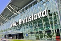 Skvelá správa pre dovolenkárov: Z Bratislavy sa začína lietať do týchto dvoch obľúbených destinácií