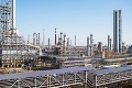 Nariadi štát Slovnaftu vyrábať palivá? Tu sú odpovede na 4 hlavné otázky o probléme s ruskou ropou