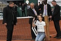 Zostáva nám ešte 1 028 dní: Kto je aktivistka, ktorá sa na Roland Garros priviazala o sieť?
