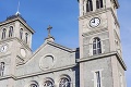 Katolícka cirkev nemá peniaze pre obete zneužívania: Predávajú kostoly!