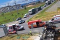 Obrovské nešťastie za Trnavou: Kamión spolu s autom sa zrútili z nadjazdu! Hlásia mŕtvych