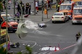 V centre Berlína vrazilo auto do davu: Hlásia zranených a jednu obeť