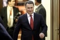 Expremiér Severného Macedónska dostal ďalší trest odňatia slobody, stále je však na úteku