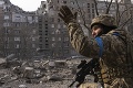 Vo vojne malo padnúť 10-tisíc ukrajinských vojakov: Straty Ruska sú vyššie, tvrdí prezidentský poradca