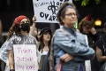 Potraty rozdeľujú USA: Väčšina Američanov si želá zachovanie práva na interrupcie