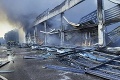 Útok Rusov na nákupné centrum, kde bolo tisíc civilistov, označil Zelenskyj za terorizmus: Nešetril ich