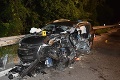 Zrážka na Považí si vyžiadala život aj ranených: Vodič to napálil do auta, potom spravil strašnú vec