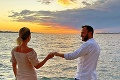 Z Ondreja Kandráča sa vykľul romantik: Takto si s manželkou užívajú dovolenku pri mori!