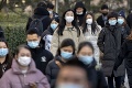 Koronavírusové uzávery a obmedzenia trápia celú Čínu: Mnohí obyvatelia zvažujú odchod