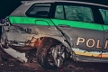 Irónia osudu! Ožran sadol za volant a vrazil do dvoch policajných áut: Nepochopiteľné, čo následne policajti zistili