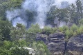 Šiesty deň súboja s ohňom: Plamene v Česku sa nedarí skrotiť, na ceste je pomoc zo Švédska