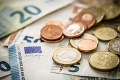 Hodnota eura neustále slabne: Európsku ekonomiku prekvapila aj pozitívna správa