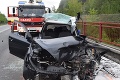 Pred tunelom Branisko sa čelne zrazili dve autá: Mladý vodič († 28) nehodu neprežil