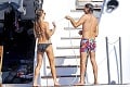 Herecká hviezda Adrien Brody si užíval na jachte pri Saint Tropez: Ukázal viac, ako mal!
