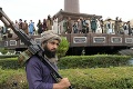 Taliban si pripomína výročie dobytia Kábulu: Oslavy so zbraňami v rukách