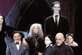 Rodina Addamsovcov v novom šate: Pozrite, kto si zahrá Morticiu! Ide o herecký sexsymbol