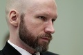 Nórsky terorista Breivik žaluje vládu: Neuveríte, aký má na to dôvod! Snaží sa dostať na slobodu?