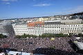 Prahou lomcovala protivládna demonštrácia, zúčastnili sa desaťtisíce ľudí: Reakcia premiéra