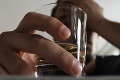 Máte problémy s alkoholom? 13 varovných znakov, ktoré odhalia, že to s pitím preháňate
