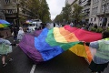 Aktivistov neodradil ani zákaz: Pochod za práva LGBTQ komunity v Belehrade sa začal