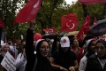 Tisíce ľudí protestovali proti podpore sexuálnych menšín: Majú ohrozovať národnú bezpečnosť