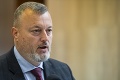 Nový minister školstva: Krajniak priznal konzervatívca z Trebišova, ďalší postup je vraj na Hegerovi