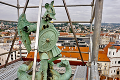 Na Michalskú vežu vyložili opravenú zlatú sochu: Archanjel sa opäť pozerá na Bratislavu!