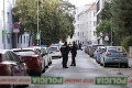 Dědečka eskortovali na súd, mal vestu a putá: Polícia uzavrela ulice, takto vyzeralo centrum Bratislavy