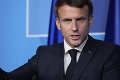 Macron kritizuje raketové útoky Ruska proti Ukrajine: Putina vyzval na zásadný krok