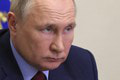 Na ostro sledovaný summit Putin nepôjde, lídrom sa však neuľaví: Nahradí ho obávaný politik