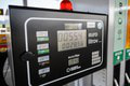 Z cien na čerpacích staniciach sa mnohým Slovákom točí hlava: Nafta opäť zdražela!