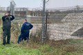 Mikulec a Hamran navštívili našich policajtov na maďarsko-srbských hraniciach: Ako to tam vyzerá?