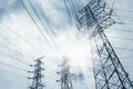 Rusi cielene ničia energetický systém Ukrajiny: Situácia je alarmujúca! Technici robia, čo  môžu