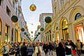 Obchodná patrí k najdrahším uliciam na svete: Sila, koľko platia predajcovia za štvorcový meter