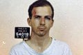 Nová kniha o atentátnikovi Lee Harvey Oswaldovi: Kennedyho zabil, lebo ho podvádzala žena!