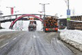 Prvý sneh spôsobil kalamitu na horských priechodoch: Šmýkajúce sa kamióny a neprejazdné cesty!