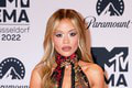 Speváčka Rita Ora zahodila všetky zábrany aj podprsenku: Páni, nebudete vedieť, kam pozerať skôr!