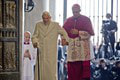 Pápež prijal kontroverzného tajomníka Benedikta XVI. († 95): Vatikánom sa šíria špekulácie