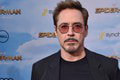 Charizmatický Robert Downey jr. sa zmenil na nepoznanie: Z Iron Mana je dedo!