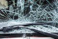 V Bratislave došlo k nehode auta a autobusu: Na mieste zvýšte opatrnosť