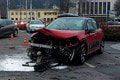 Otrasná nehoda v Banskej Bystrici: Vodič bol na úteku pred políciou, zrazil pri tom troch chodcov!
