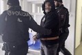 Dráma v Lučenci: Hrôza, čo sa stalo mužovi na prechádzke! Útočníci sú už v rukách polície