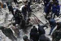 Ničivé zemetrasenie v Turecku a Sýrii: Počet obetí presiahol 2600, Erdogan vyhlásil 7 dní smútku
