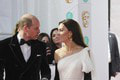 Škandál princeznej Kate na červenom koberci: Nežnosti pred stovkami očí! Ups, ale toto jej asi ušlo