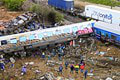 Tragická zrážka vlakov v Grécku: Desivé svedectvá preživších! Von sa drali cez rozbité okná
