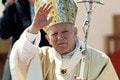 Toto ste o pápežovi Jánovi Pavlovi II. počuť nechceli: Vyplávali dôkazy o príšerných veciach